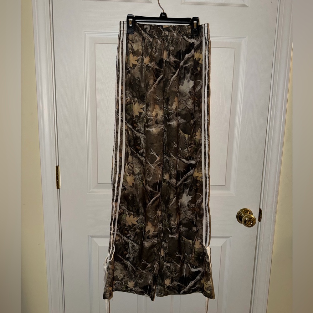 Camo pants